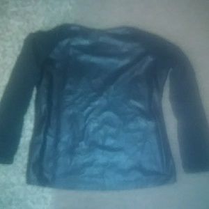 A long sleeve leather in the front shirt